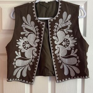 Embroidered Sleeveless Vest in Dark Brown with White Floral Detail